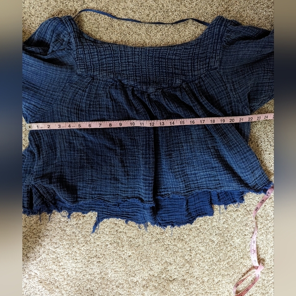 SOLDree People Sz M Oversized Navy Blue Destroyed Hem Short Sleeve Cropped Shirt - Picture 8 of 8